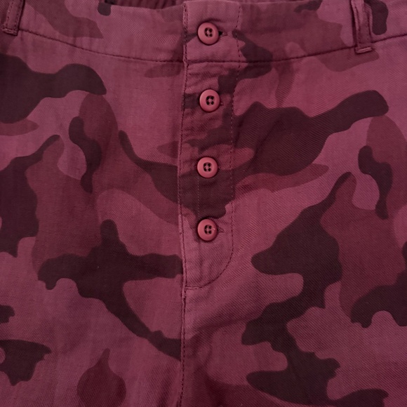 SUNDANCE Women’s Grandview Cotton Berry Camo Pants Size Small - Picture 11 of 16